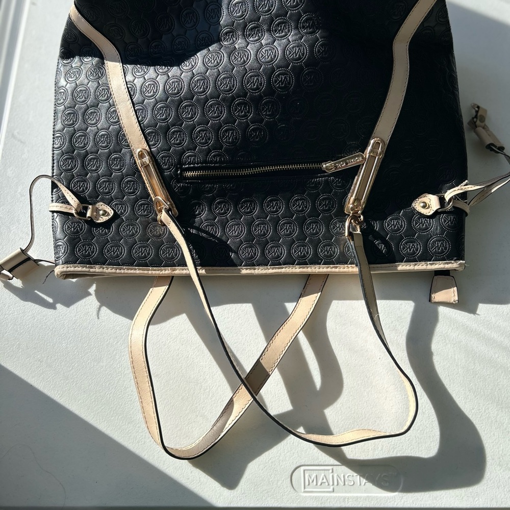 Micheal Kors Black and Cream Women's Bag